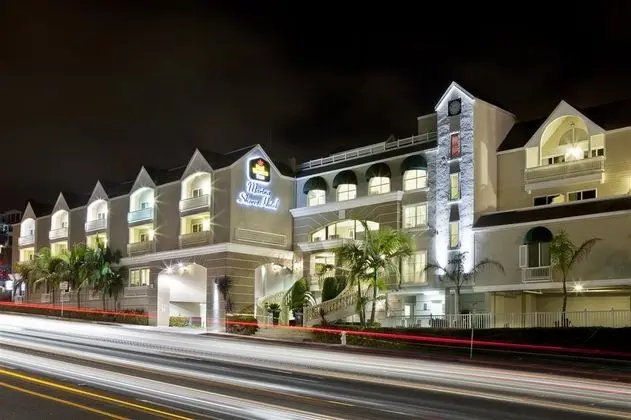 BEST WESTERN PLUS Marina Shores Hotel
