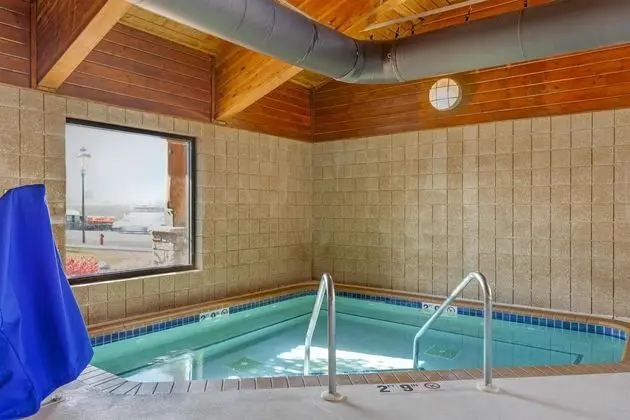 Best Western Plus Mccall Lodge & Suites - Havuz