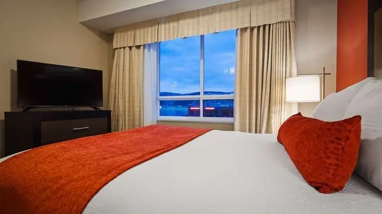 Best Western Plus Merritt Hotel - Oda