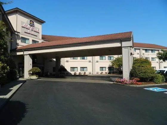 Best Western Plus Mill Creek Inn