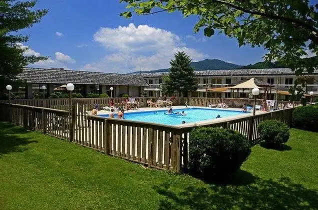 Best Western Plus Mountain Lodge At Banner Elk