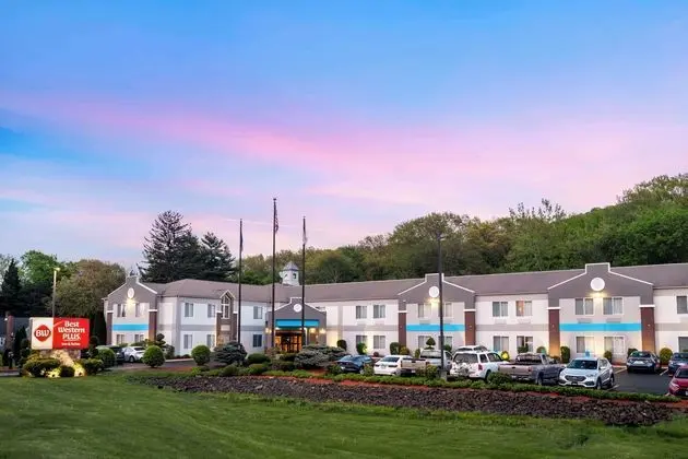 Best Western Plus New England Inn & Suites - Öne Çıkan Resim