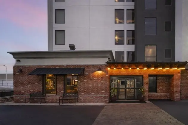 Best Western Plus Newark Airport West - Dış Mekan