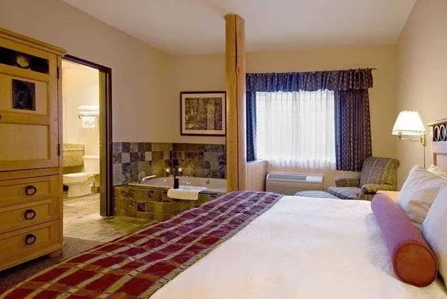 Best Western Plus Northwest Lodge