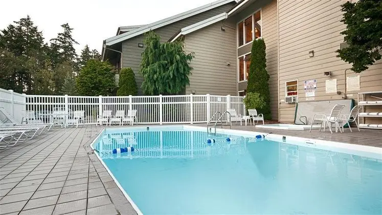Best Western Plus Oak Harbor Hotel & Conference Ce
