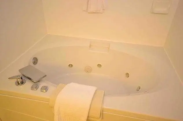 Best Western Plus Oak Manor - Genel