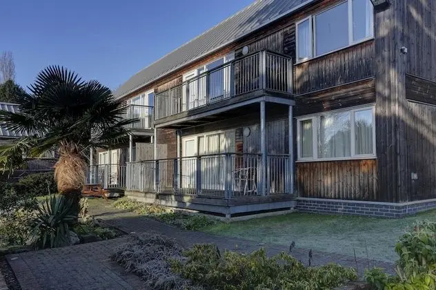 Best Western Plus Oaklands Hotel