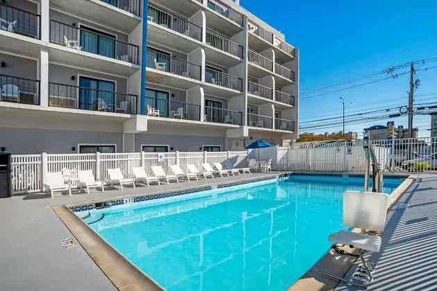 Best Western Plus Ocean City - Havuz