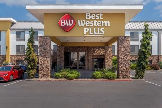 Best Western Plus Olympic Inn - Dış Mekan
