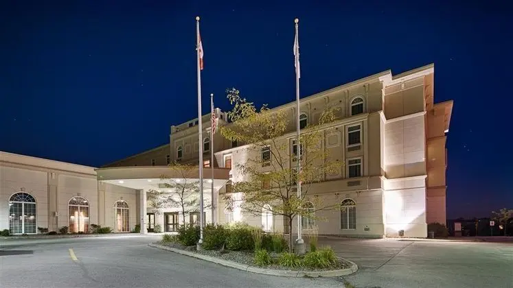 Best Western Plus Orangeville Inn & Suites