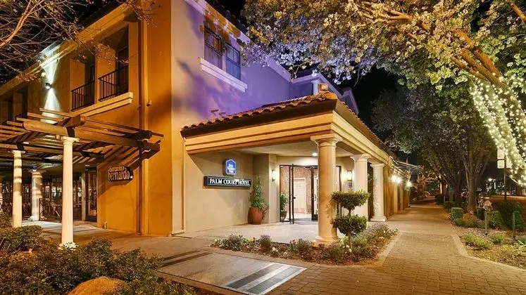 Best Western  Plus Palm Court Hotel