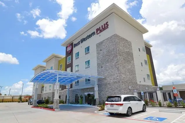 Best Western Plus Pasadena Inn & Suites