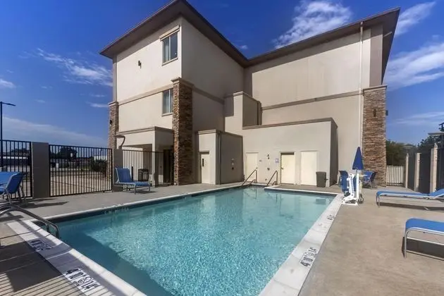 Best Western Plus Pauls Valley - Havuz