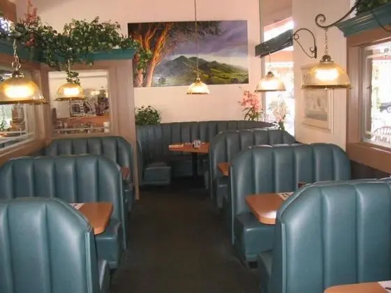 Best Western Plus Pepper Tree Inn