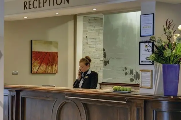 Best Western Plus Pinewood On Wilmslow - Lobi