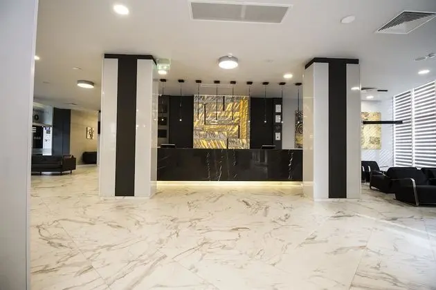 Best Western Plus Premium Inn - Lobi