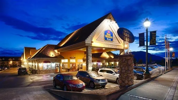 Best Western Plus Prestige Inn Radium Hot Springs