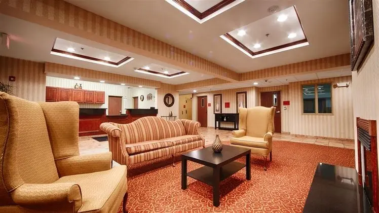Best Western Plus Providence-Seekonk Inn - Lobi