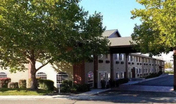 Best Western Plus Rama Inn
