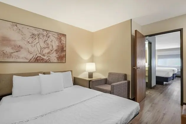 Best Western Plus Rama Inn - Oda