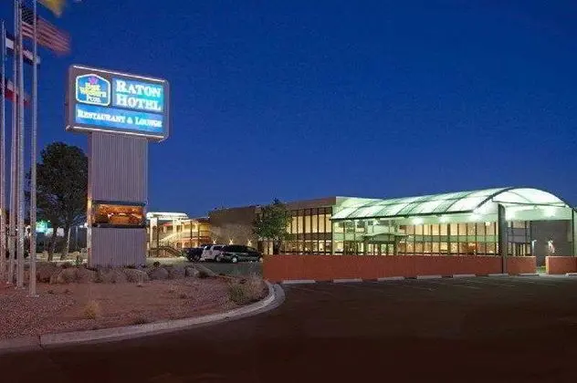 Best Western Plus Raton Hotel