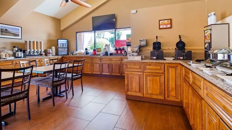 Best Western Plus Redondo Beach Inn