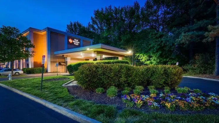 Best Western Plus Richmond Airport Hotel - Dış Mekan