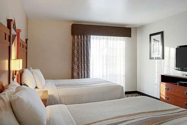 Best Western Plus Riverfront Hotel and Suites