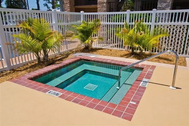 BEST WESTERN PLUS Siesta Key Gateway
