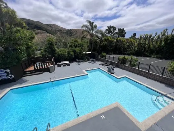 Best Western Plus Somerset Inn - Havuz