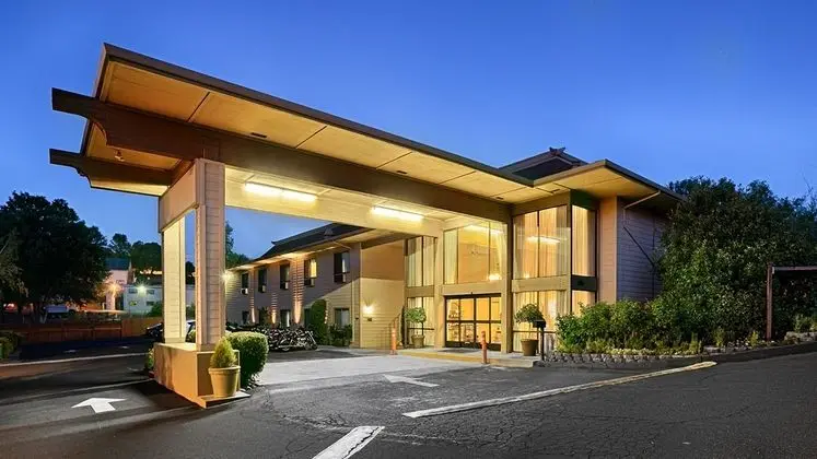Best Western Plus Sonora Oaks Hotel & Conf Center