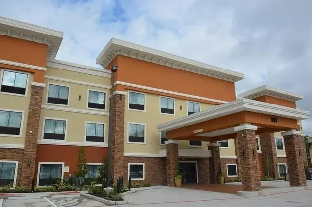 BEST WESTERN PLUS Spring Inn & Suites