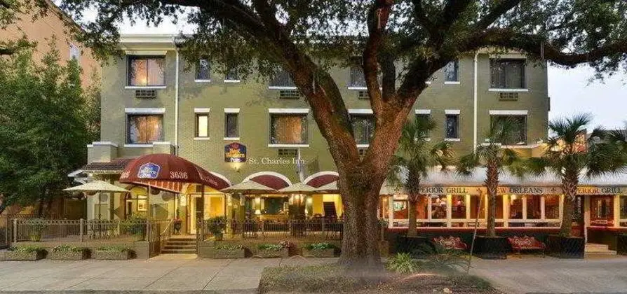 Best Western Plus St. Charles Inn