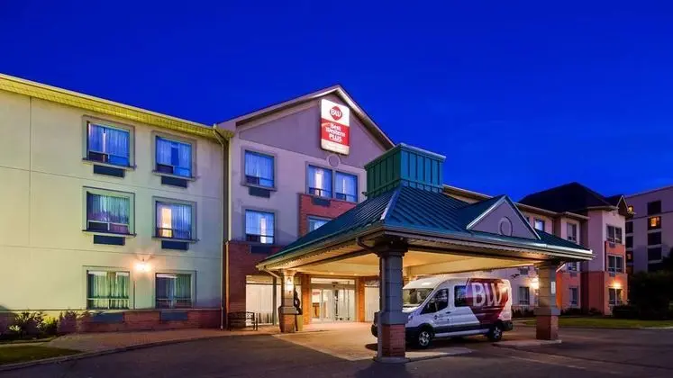 Best Western Plus Travel Hotel Toronto Airport - 1