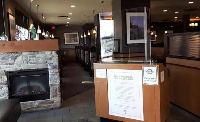 Best Western Plus Vancouver Airport Hotel - Yerinde Yemek