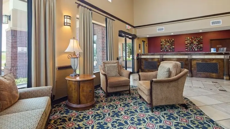 Best Western Plus Victoria Inn & Suites - Lobi