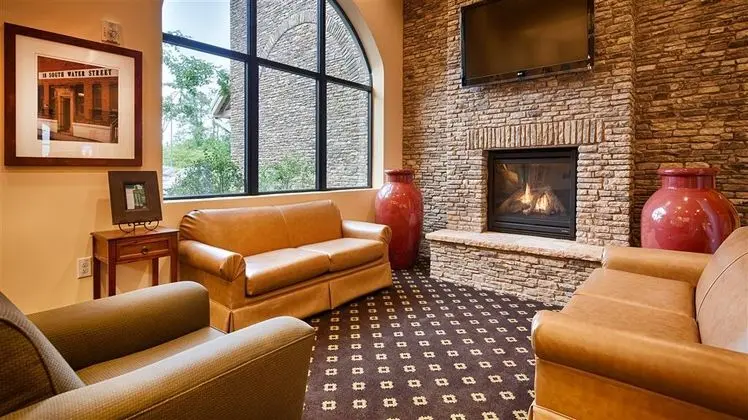 Best Western Plus Westgate Inn & Suites - Lobi