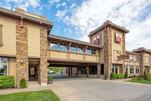 Best Western Plus Weston Inn - Dış Mekan