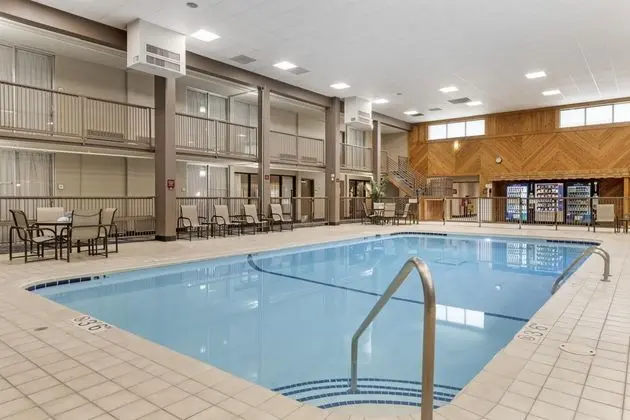 Best Western Plus Willmar - Havuz