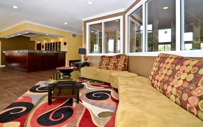 Best Western Plus Wilmington/Carolina Beach - Lobi