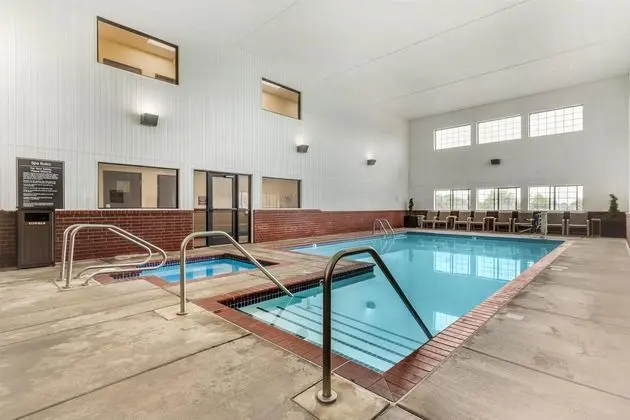 Best Western Plus Yukon - Havuz