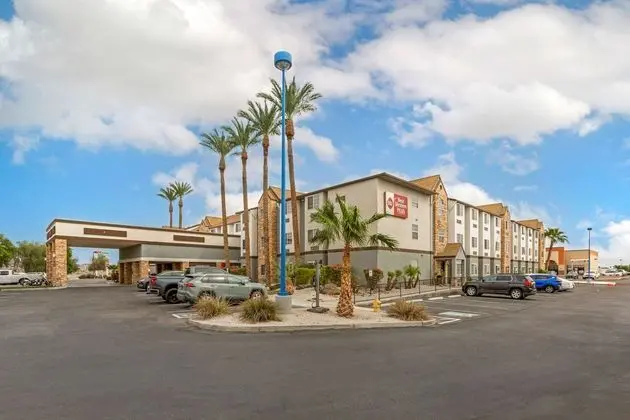Best Western Plus Yuma Foothills Inn & Suites - Dış Mekan