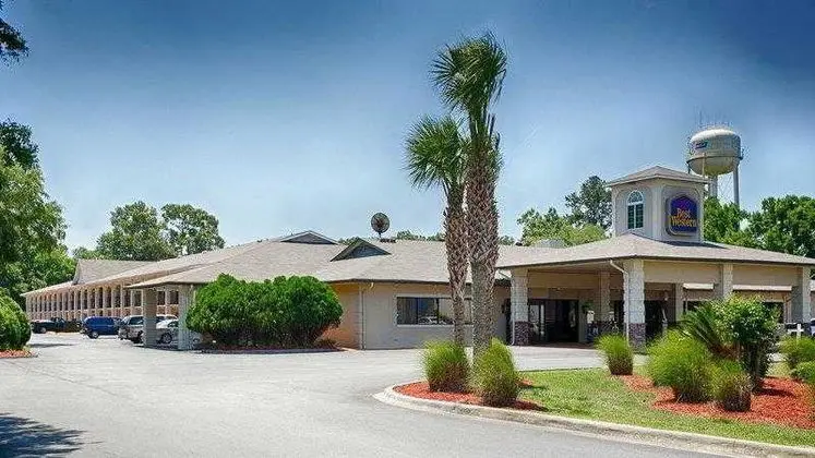 Best Western Point South