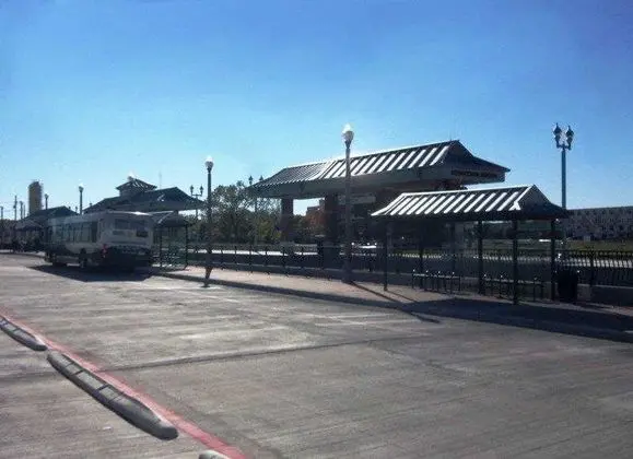 Best Western Premier Crown Chase Inn & Suites