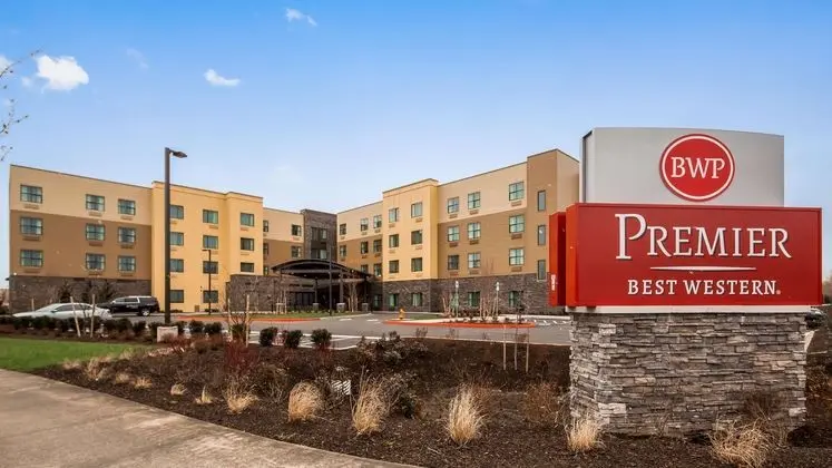 Best Western Premier Hotel at Fisher’s Landing
