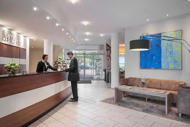Best Western Premier Ib Hotel Friedberger Warte - Lobi