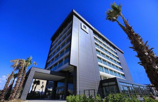 Best Western Premier Karşıyaka Convention & Spa HotelFotoğrafı