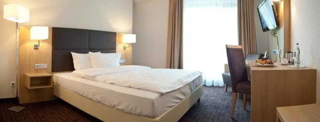 Best Western Premier Hotel Lanzcarre