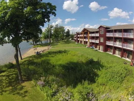 Best Western Premier The Lodge On Lake Detroit