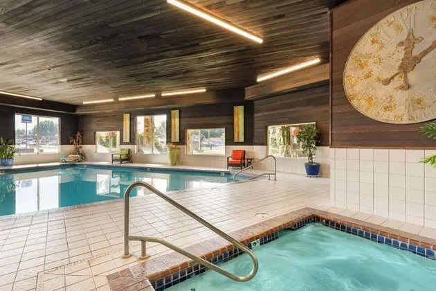 Best Western Prineville Inn - Havuz